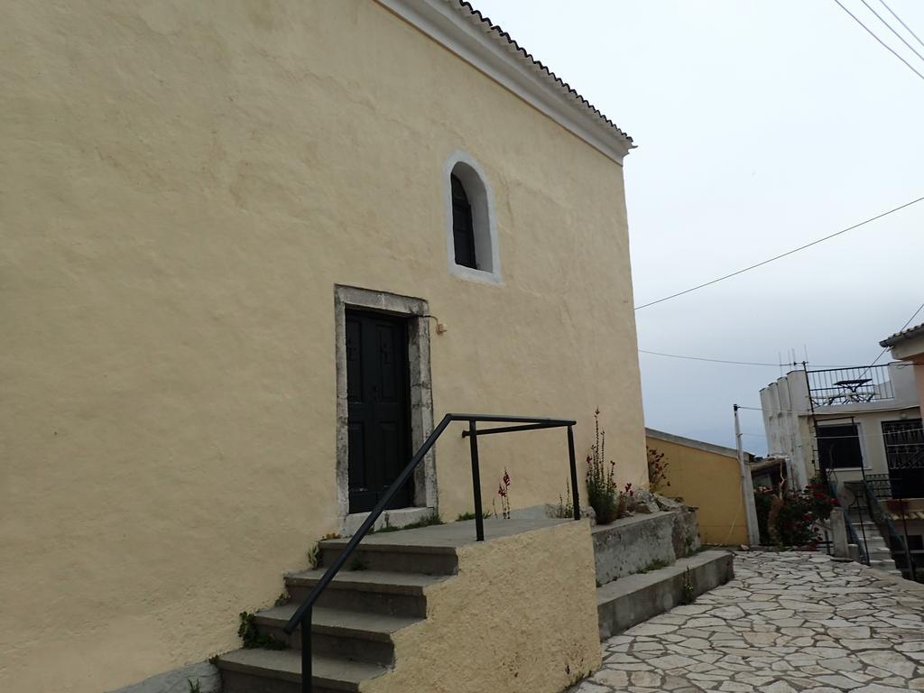 Modern Cottage Sinarádes Exteriör bild